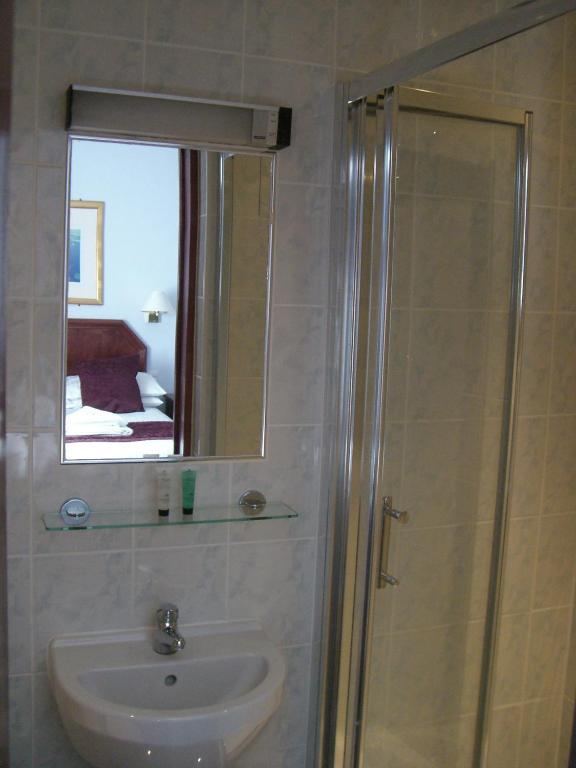 Kings Paget Hotel West Drayton  Pokoj fotografie