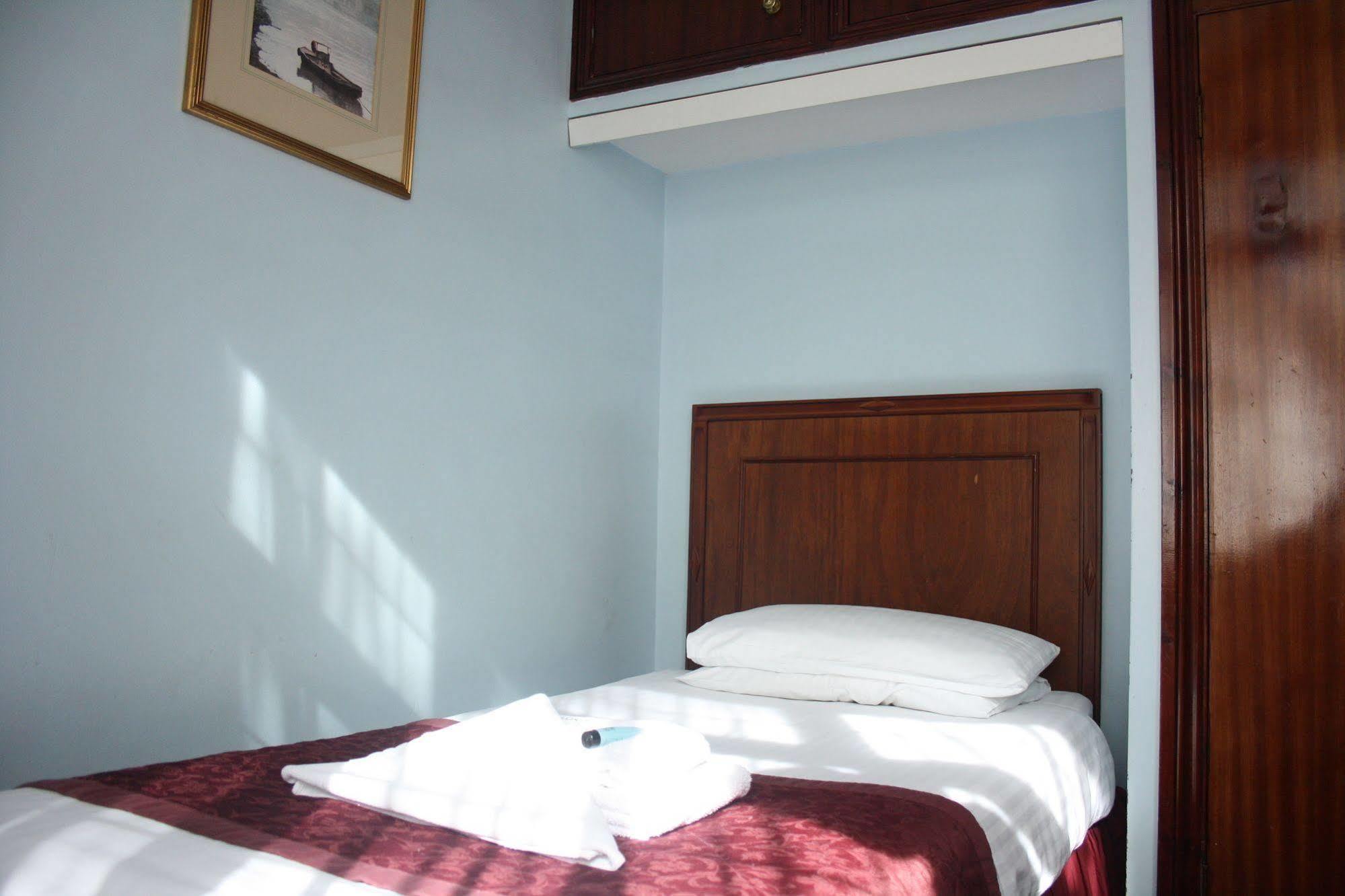 Kings Paget Hotel West Drayton  Exteriér fotografie